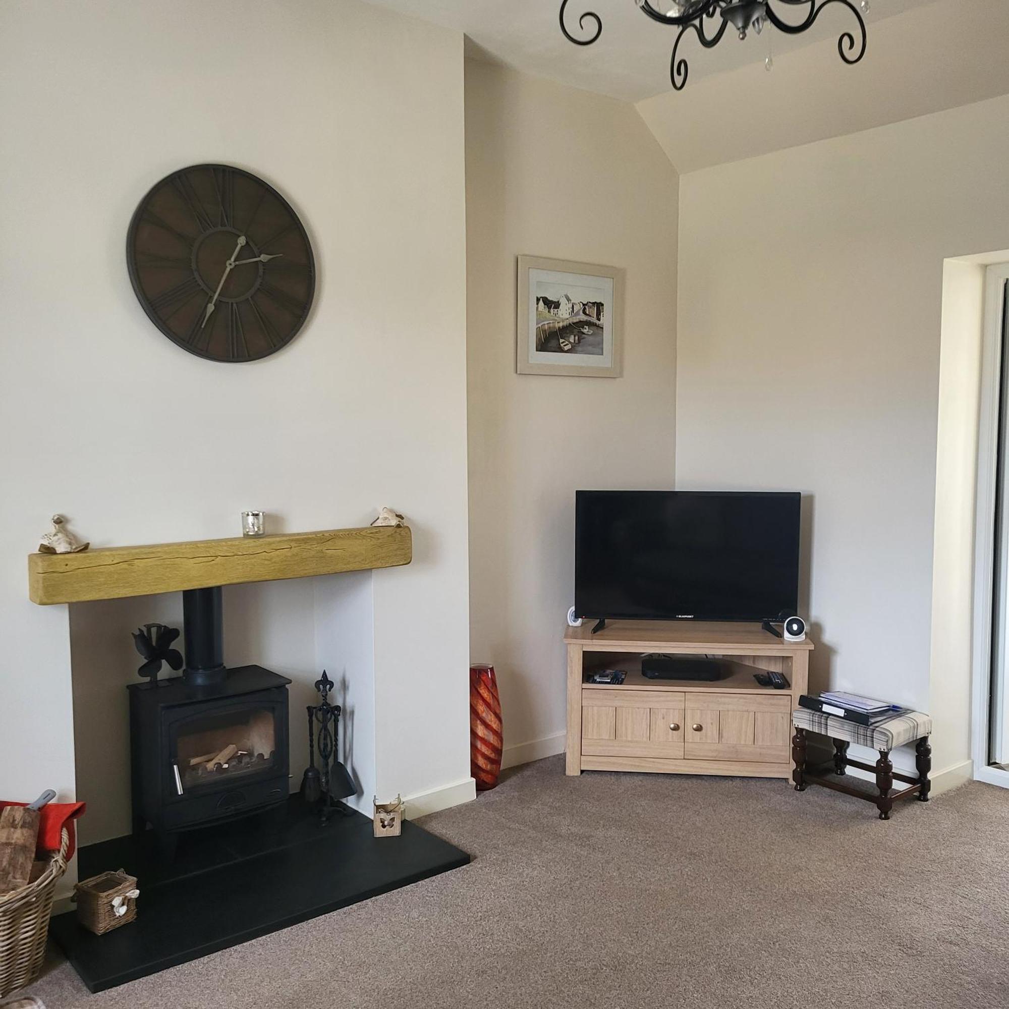 Rawson Lovely 2 Bedroom Semi Rural * Stranraer